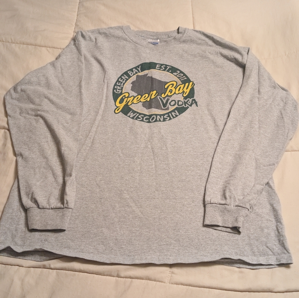 Gray Green Bay Vodka Long Sleeve Shirt Vintage 2012